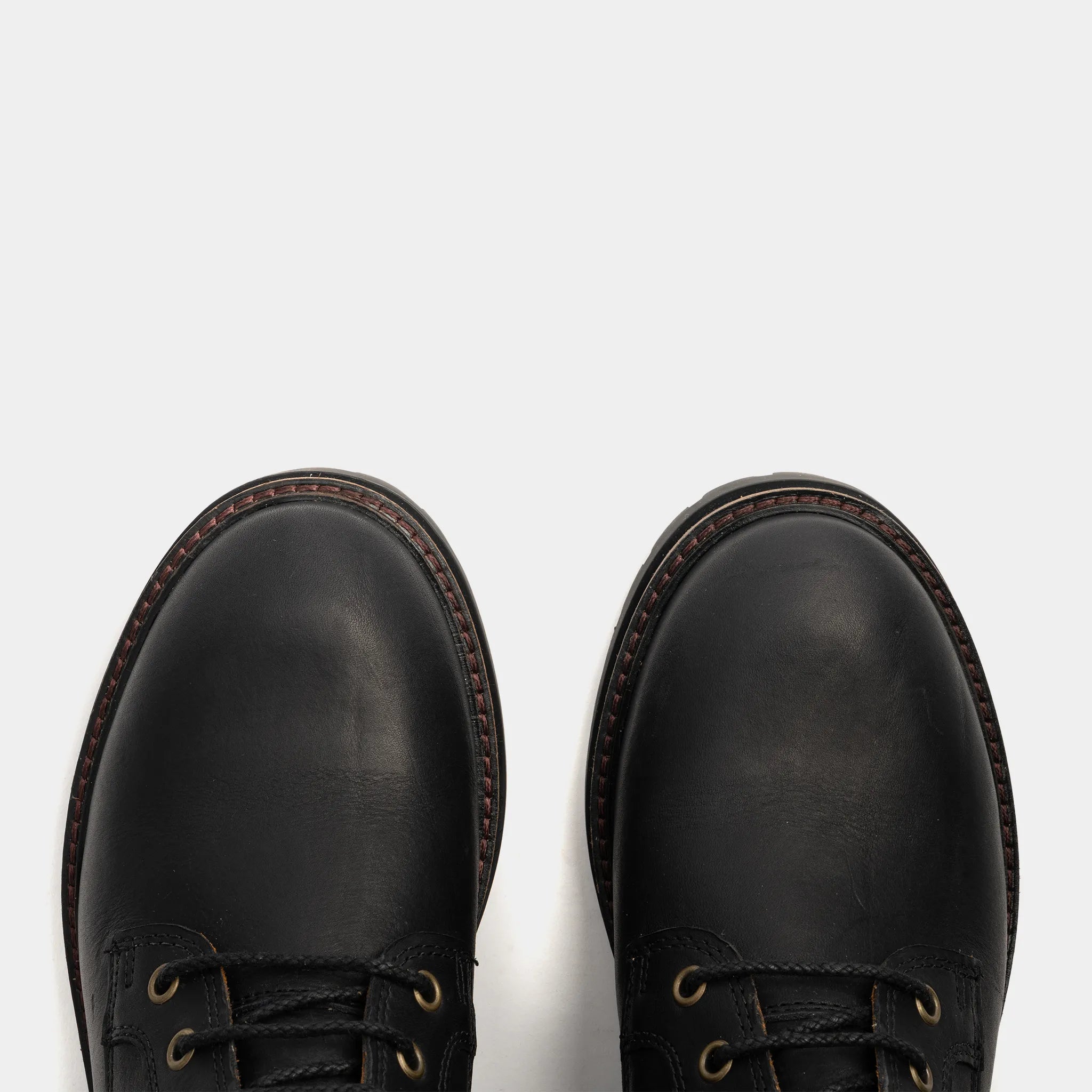 GARNETT / BLACK